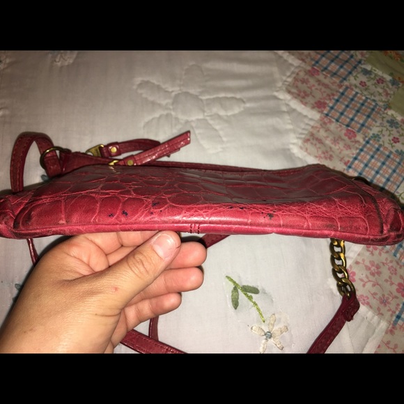 Clearance 🛍 Red fossil crocodile crossbody. - Picture 4 of 8